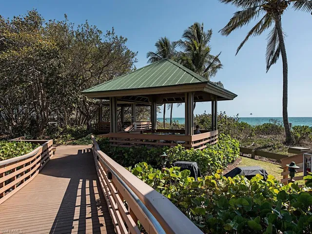 $2,650,000 | 3480 Creekview Drive, Bonita Springs, FL 34134