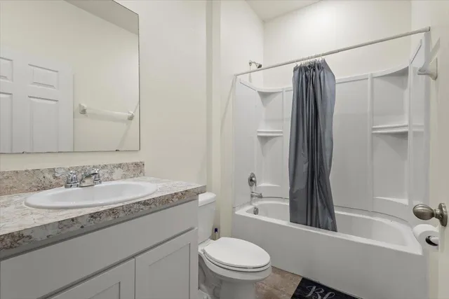 $2,600 | 6259 Northwest Regent Street, Port St. Lucie, FL 34983