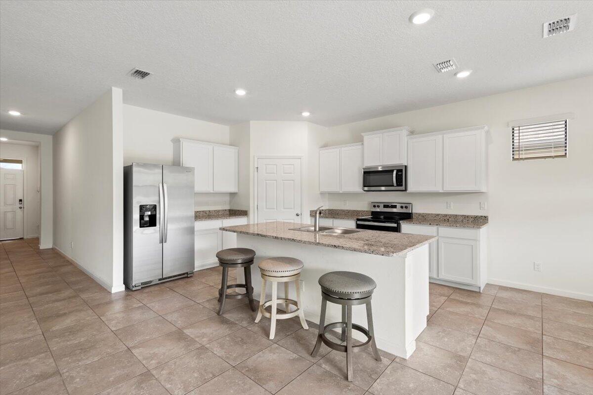 6259 Northwest Regent Street Port St. Lucie, FL 34983 - Photo 6 of 29 06-GG3A2783