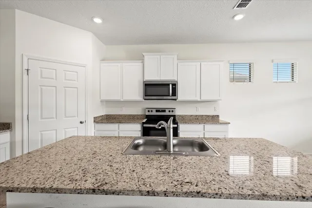 $2,600 | 6259 Northwest Regent Street, Port St. Lucie, FL 34983