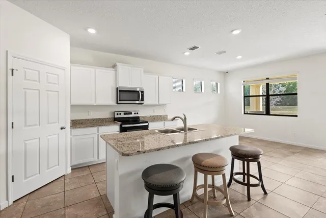 $2,600 | 6259 Northwest Regent Street, Port St. Lucie, FL 34983