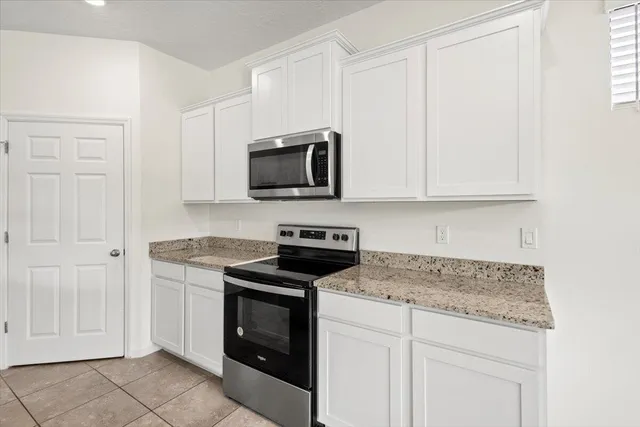 $2,600 | 6259 Northwest Regent Street, Port St. Lucie, FL 34983