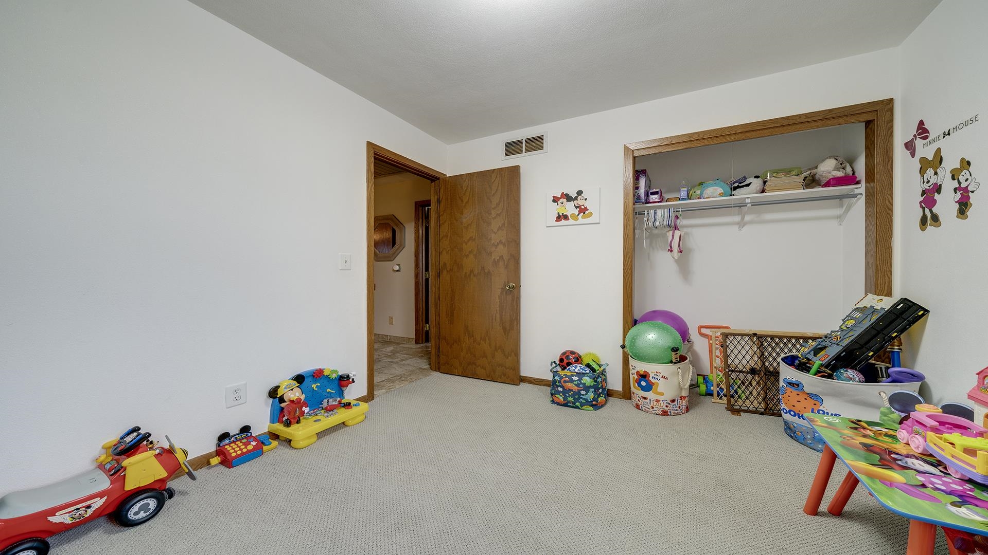 6514 Swansdown Road Loves Park, IL 61111 - Photo 25 of 38 Gallery Image 25