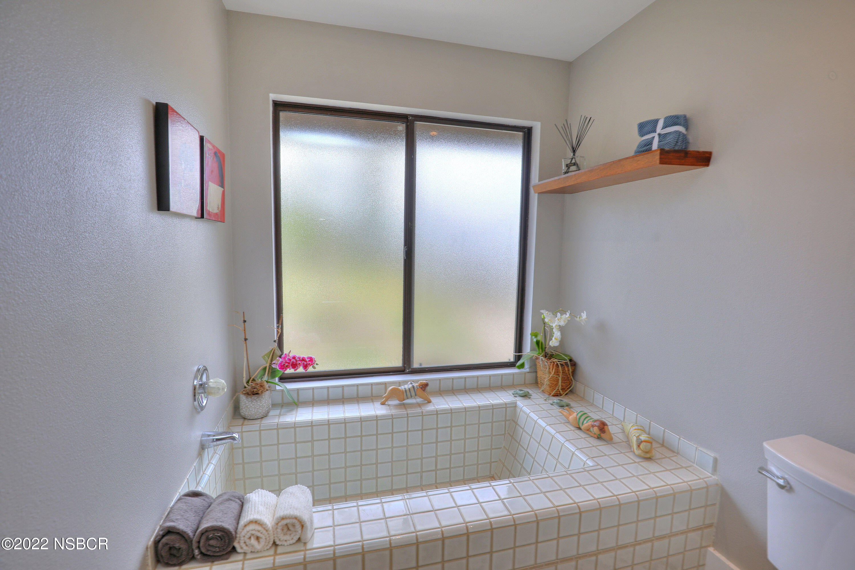 1893 Ringsted Drive Solvang, CA 93463 - Photo 23 of 43 17- Primary Bath - 22