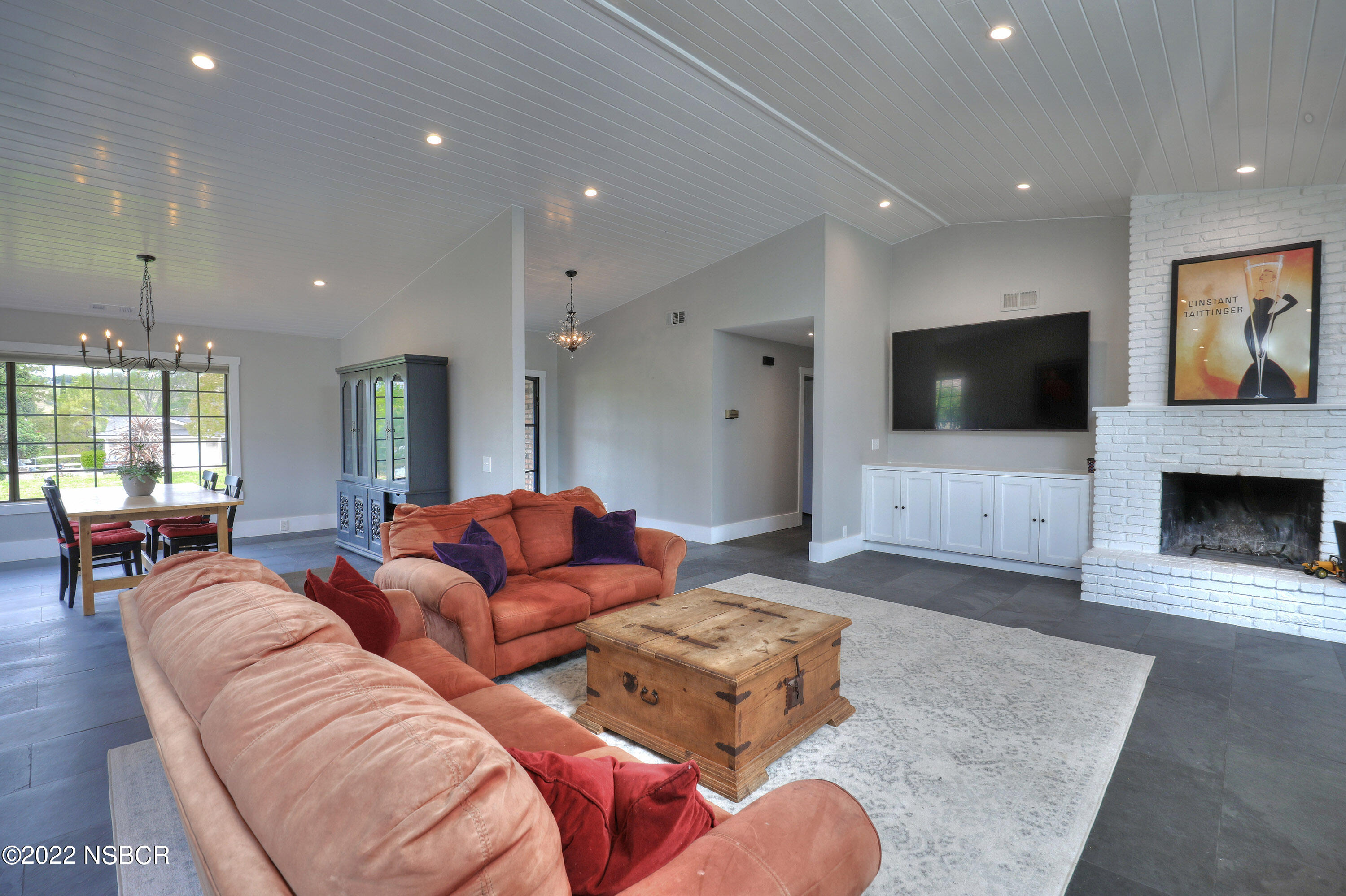 1893 Ringsted Drive Solvang, CA 93463 - Photo 10 of 43 9 - Great Room