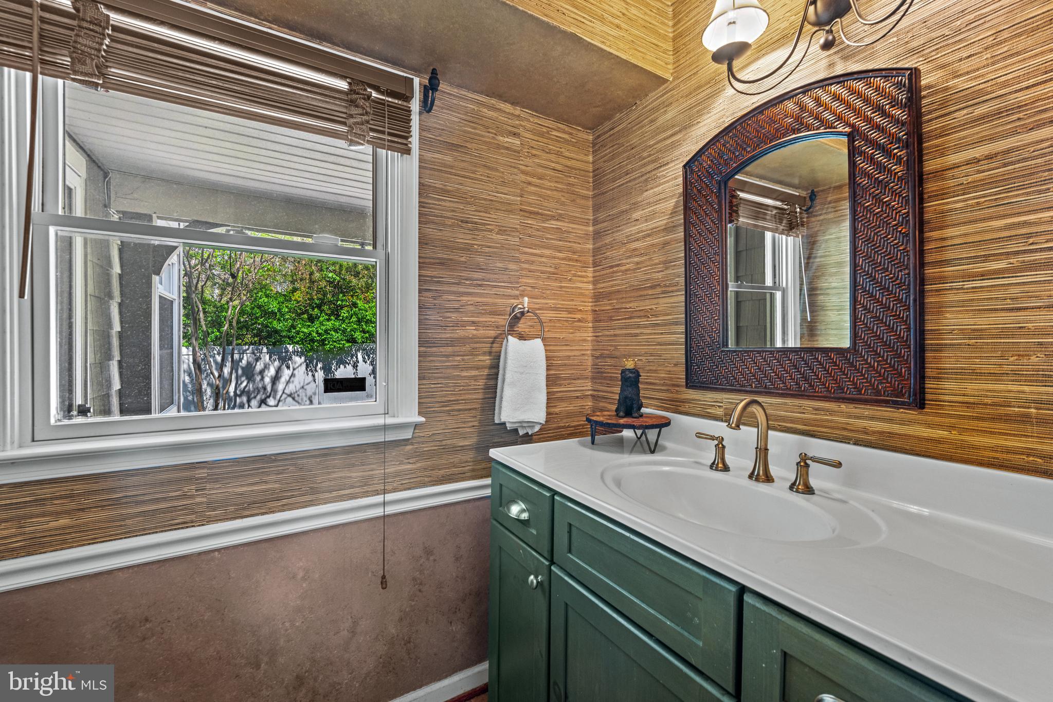 6 Starlight Court Potomac, MD 20854 - Photo 27 of 65 Half Bath