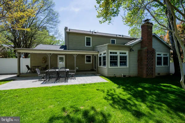 $1,025,000 | 6 Starlight Court, Potomac, MD 20854