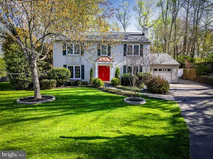 $1,025,000 | 6 Starlight Court, Potomac, MD 20854
