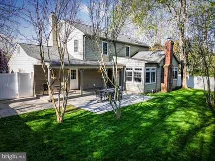 $1,025,000 | 6 Starlight Court, Potomac, MD 20854