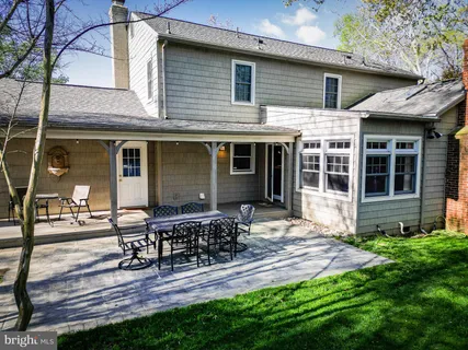 $1,025,000 | 6 Starlight Court, Potomac, MD 20854