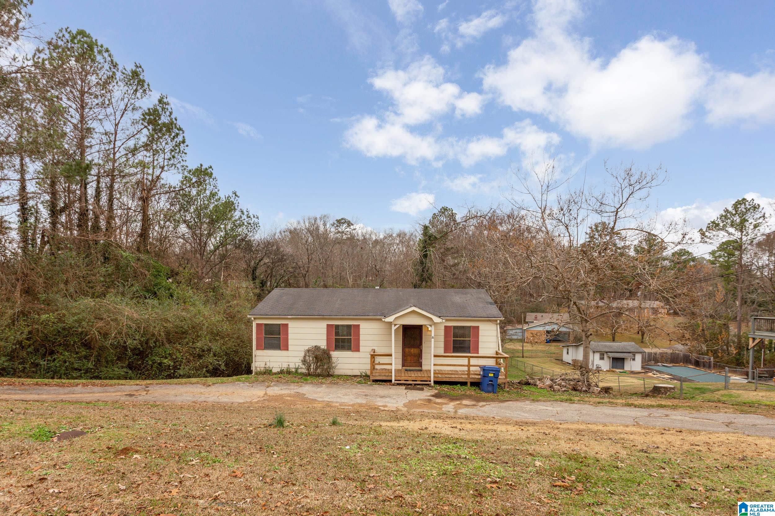 111 Oak Road Anniston, AL 36206 - Photo 1 of 36