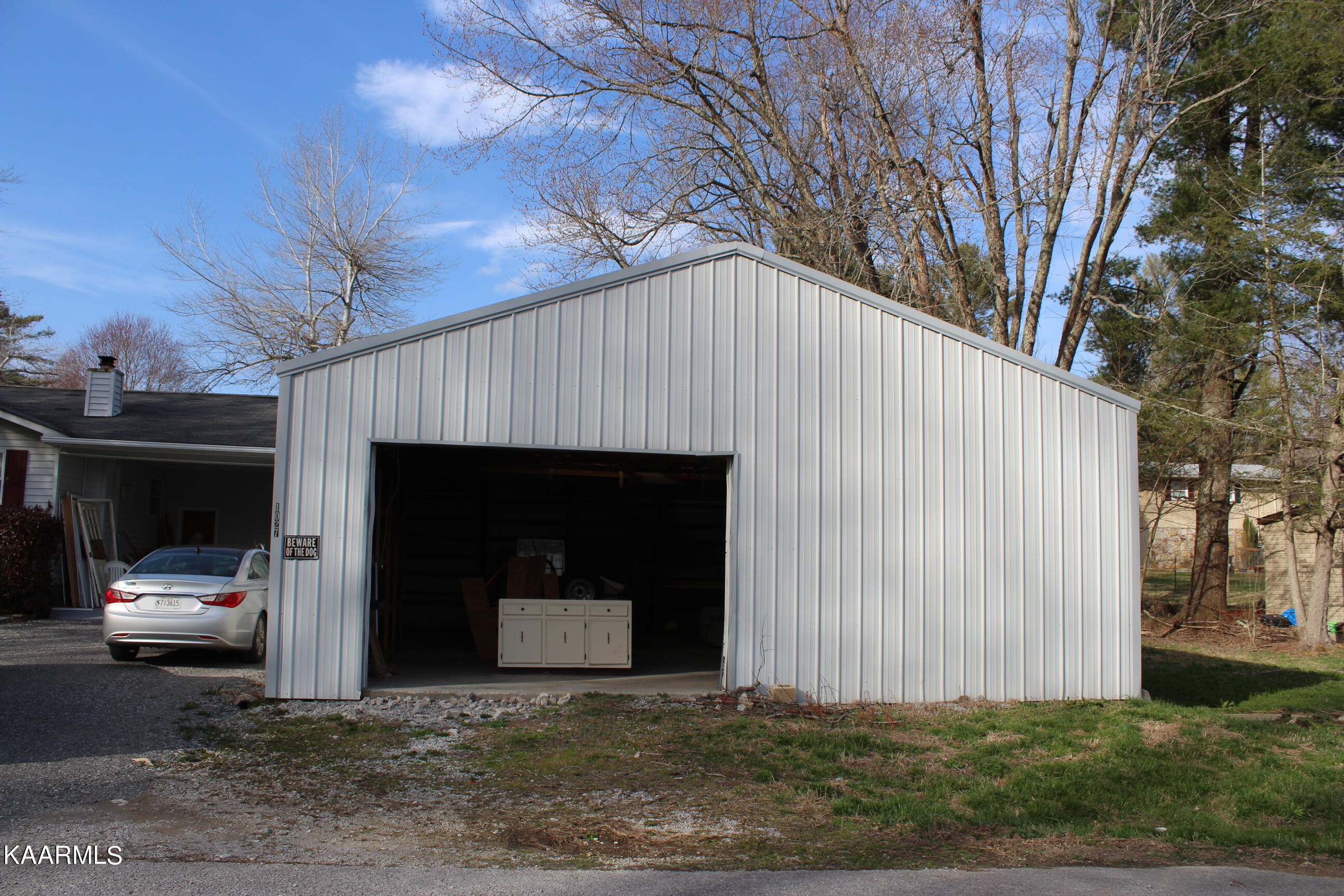 1027 Kennedy Road Jamestown, TN 38556 - Photo 8 of 15 035