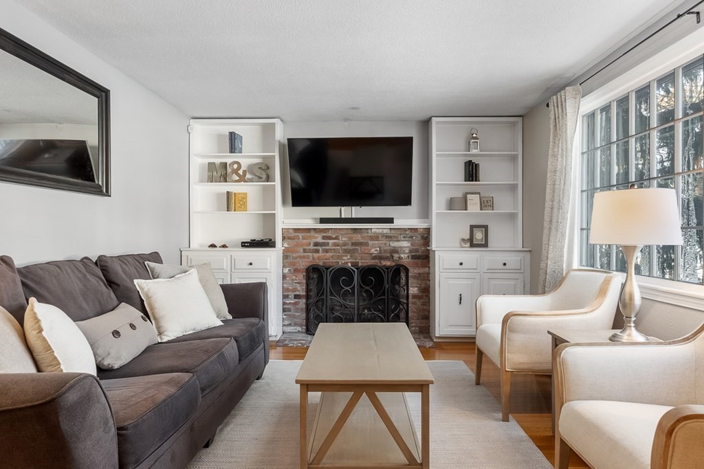 180 High Plain Road Andover, MA 01810 - Photo 11 of 38 Gallery Image 11