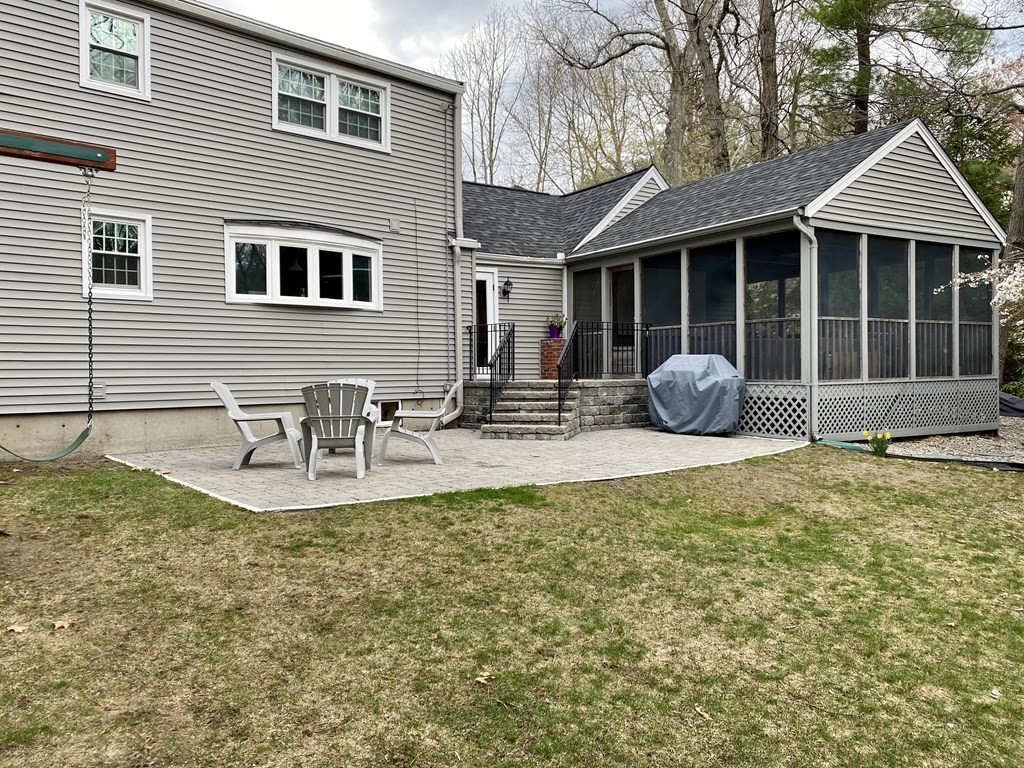 180 High Plain Road Andover, MA 01810 - Photo 4 of 38 Gallery Image 4