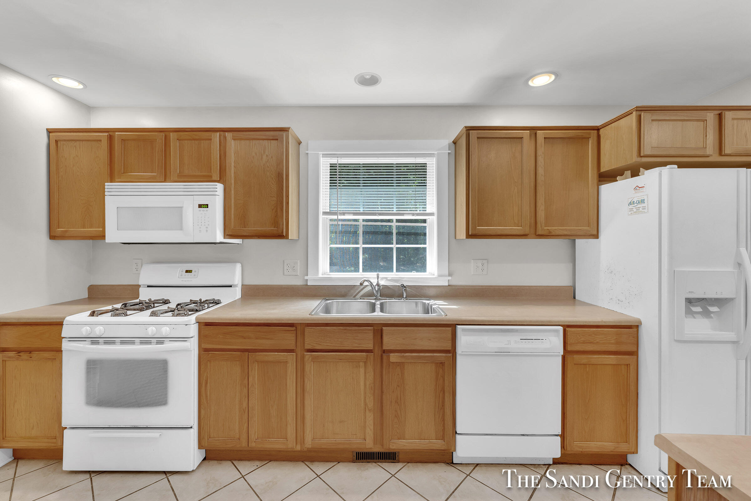 16346 Taft Road Spring Lake, MI 49456 - Photo 9 of 53 AIV00046
