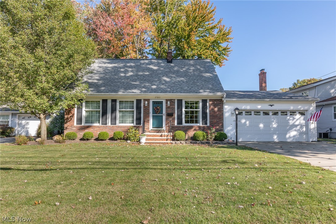 37051 Reeves Road Eastlake, OH 44095 - Photo 1 of 27 Gallery Image 1