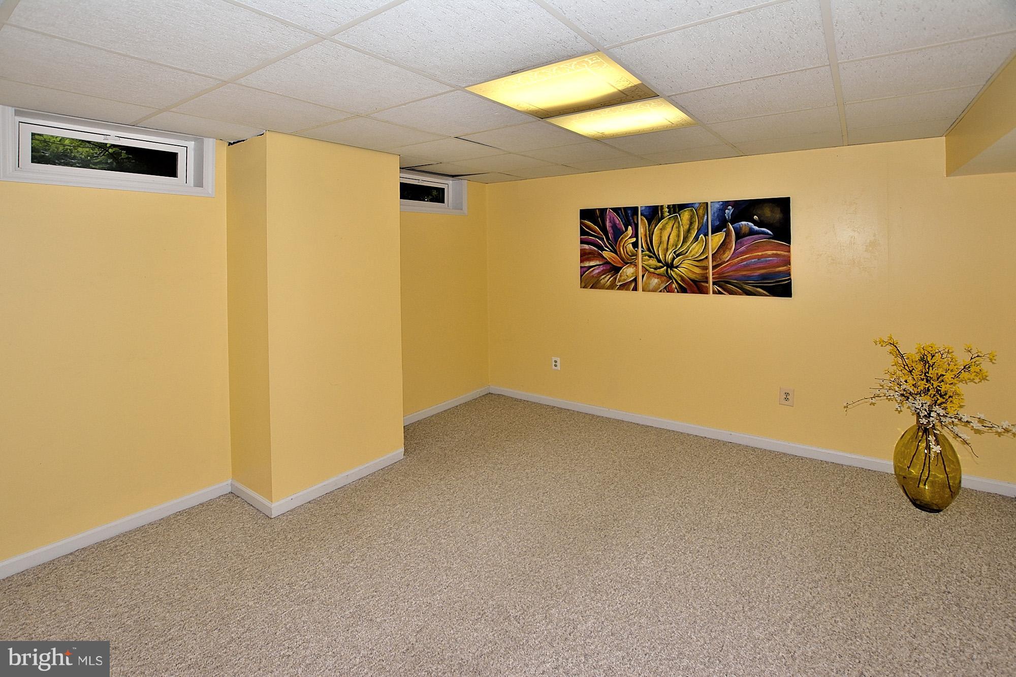 103 Minor Road Sterling, VA 20165 - Photo 20 of 30 Den