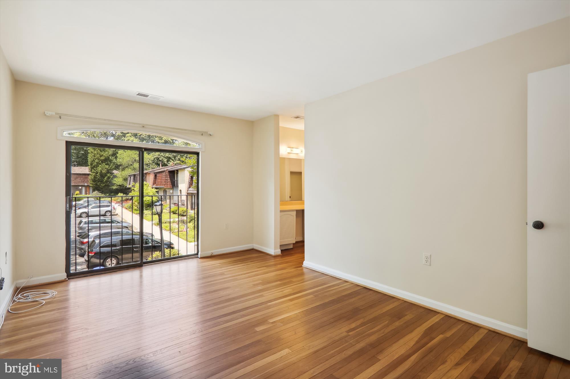 8194 Inverness Ridge Road Potomac, MD 20854 - Photo 17 of 30 Primary Bedroom