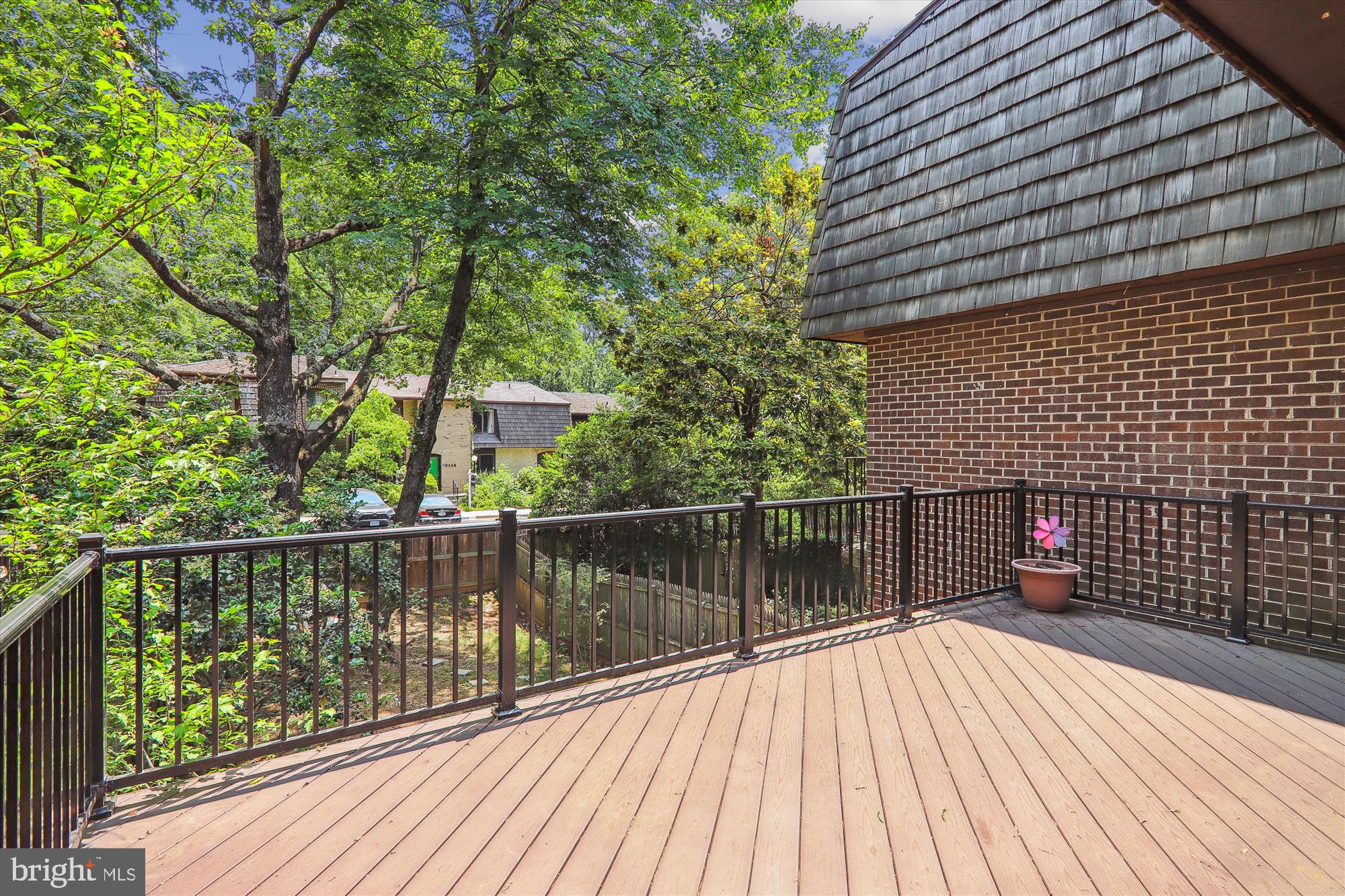 8194 Inverness Ridge Road Potomac, MD 20854 - Photo 3 of 30 Balcony