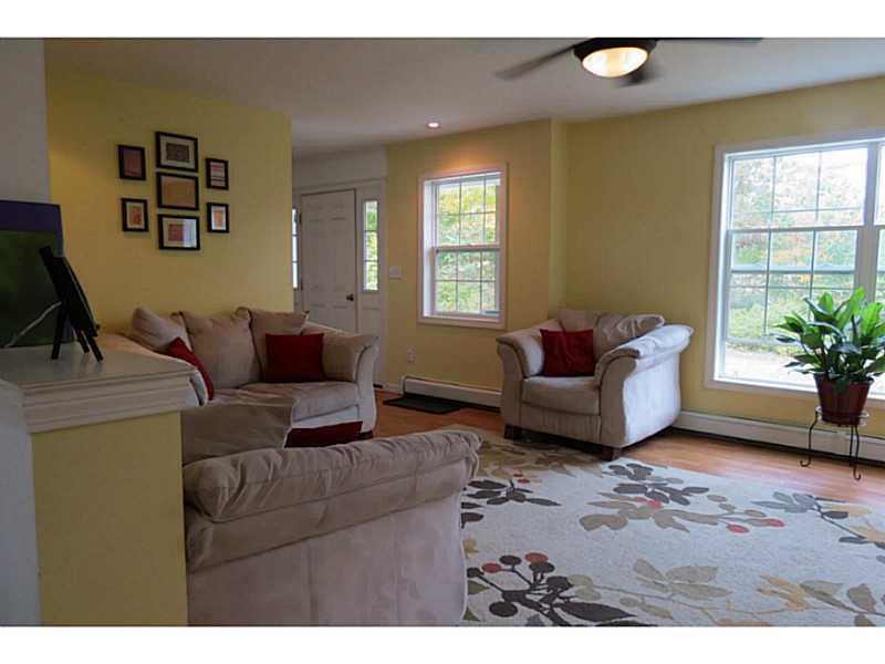 143 Crabtree Road Hope, ME 04847 - Photo 6 of 22 Living Room.