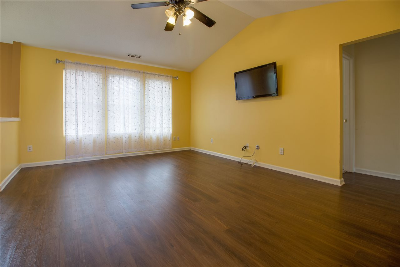 2905 Oneida Court Raleigh, NC 27610 - Photo 5 of 21 Photo 5
