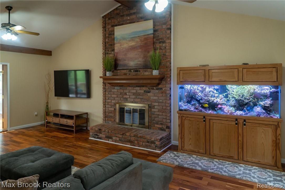 2281 Norton Road Rochester, MI 48307 - Photo 5 of 37 022_DSC0270-HDR.jpg