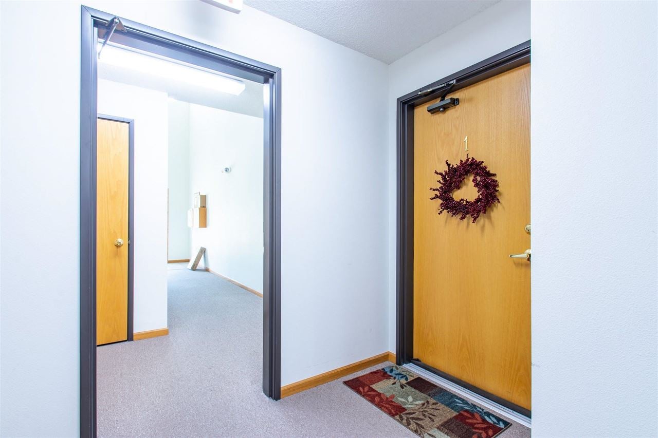 2969 Heinz Road, Unit 1 Iowa City, IA 52240 - Photo 3 of 18 Gallery Image 3