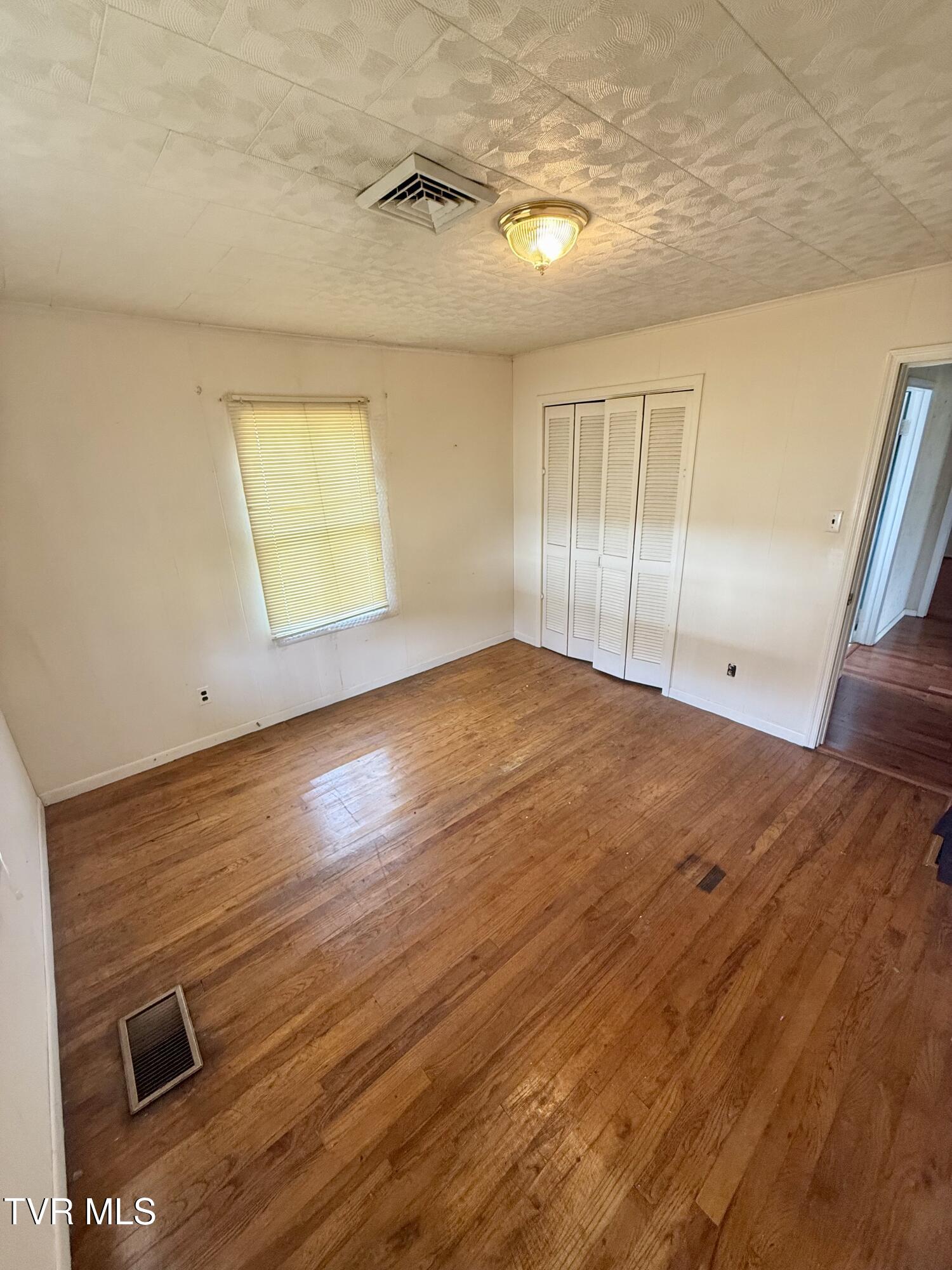 11446 Bedford Road Coeburn, VA 24230 - Photo 10 of 24 bedroom