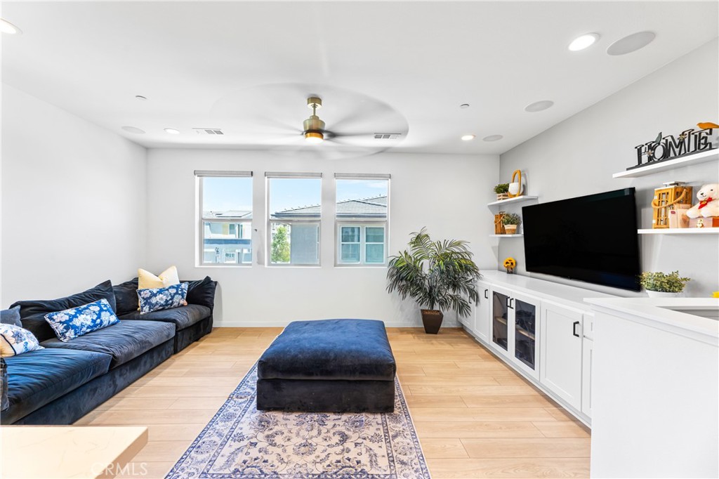 329 Moonflower Road Rancho Mission Viejo, CA 92694 - Photo 18 of 45 Gallery Image 18