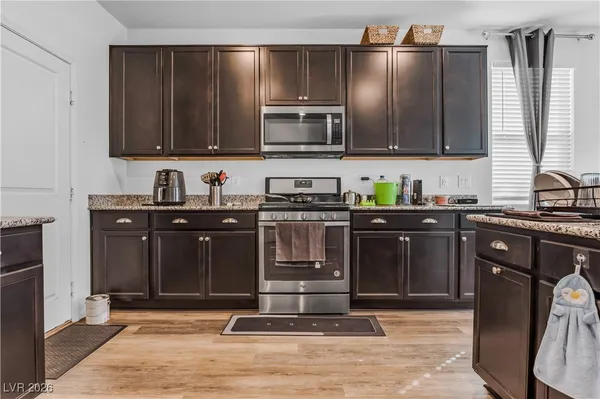 $2,795 | 10289 Massachusetts Lane, Las Vegas, NV 89141