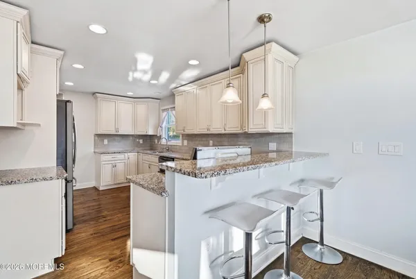 $42,000 | 19 Carole Drive, Oakhurst, NJ 07755