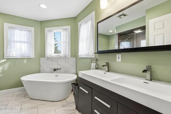 $42,000 | 19 Carole Drive, Oakhurst, NJ 07755