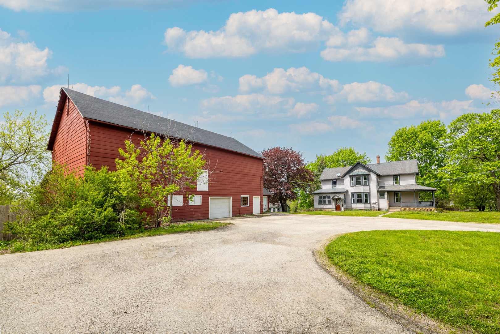 39520 North Kilbourne Road Wadsworth, IL 60083 - Photo 1 of 46 Gallery Image 1