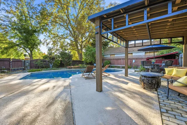 $925,000 | 195 Baxter Avenue, Sacramento, CA 95815