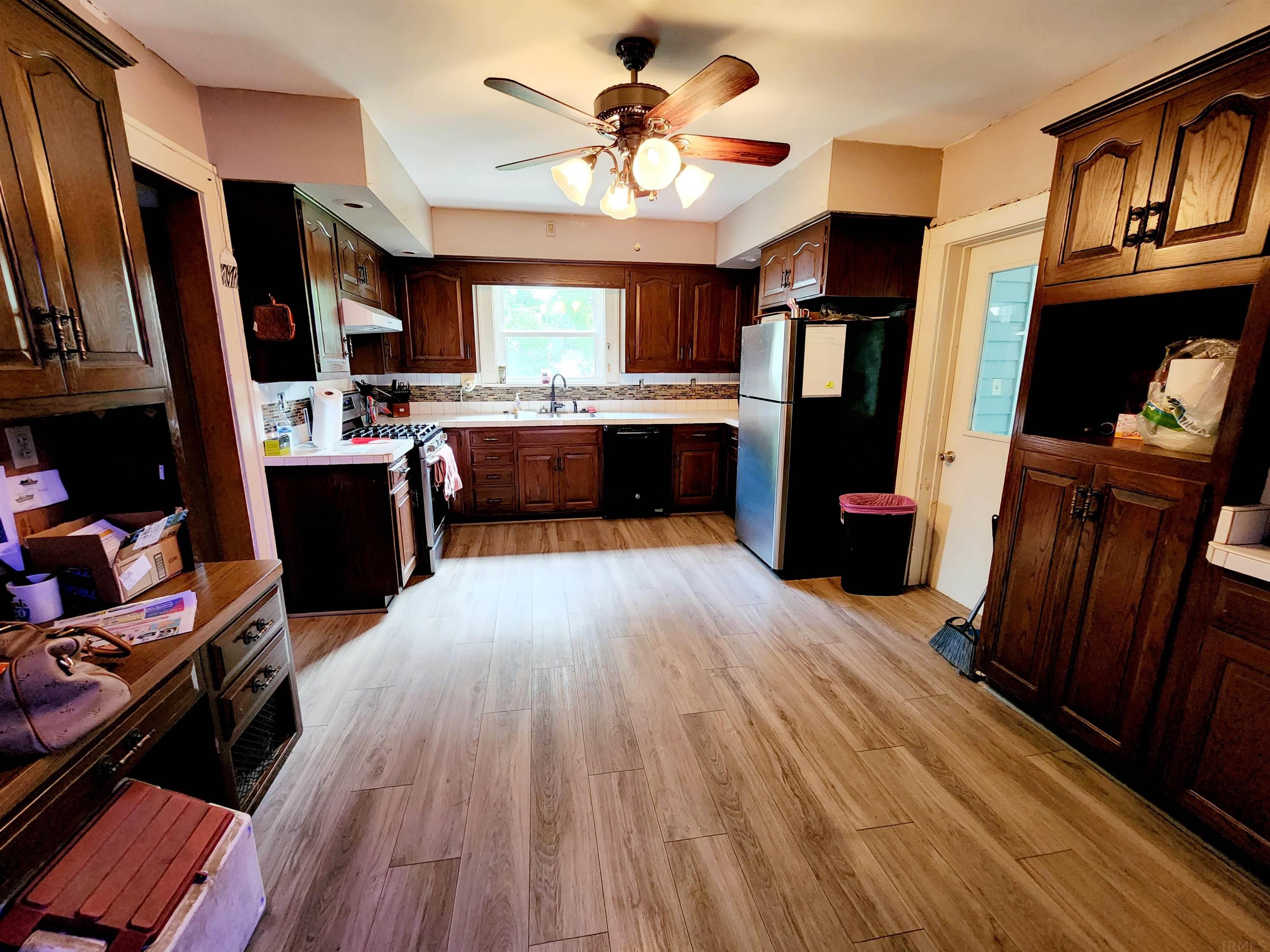 504 Fulton Avenue Rochester, IN 46975 - Photo 8 of 17