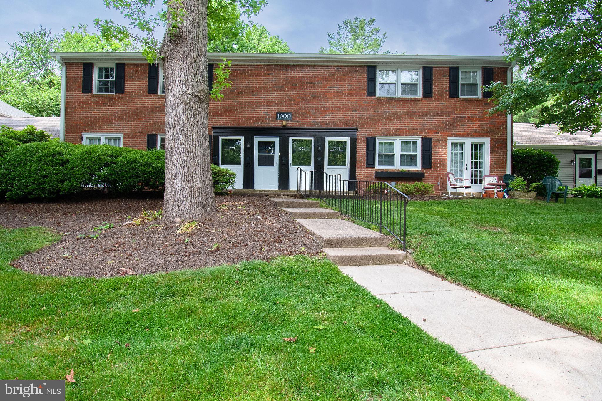 1007 Yardley Commons Yardley, PA 19067 - Photo 3 of 21