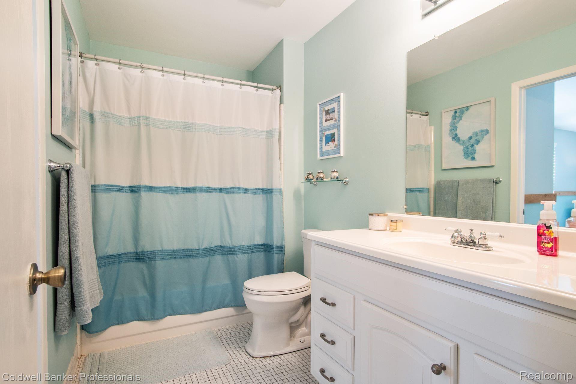 675 Worthington Road Canton, MI 48188 - Photo 19 of 25 19.jpg