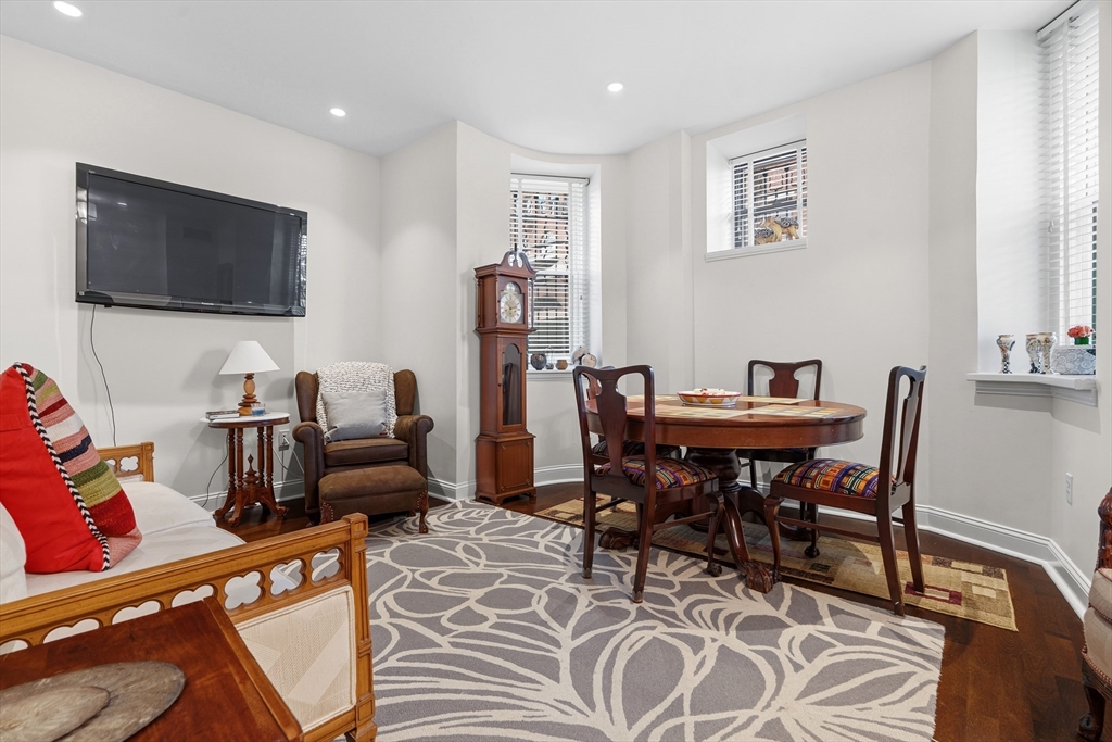 10 Charlesgate East, Unit 2 Boston, MA 02215 - Photo 2 of 18