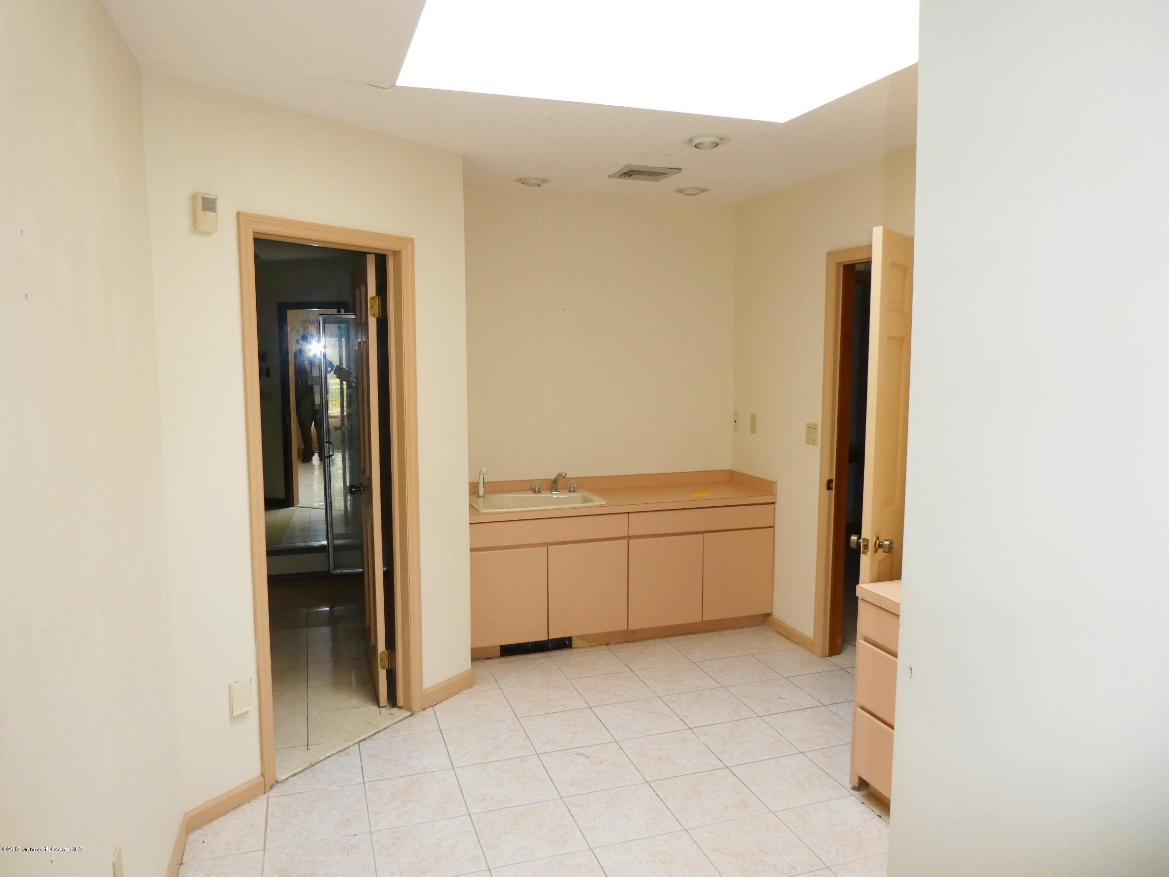 1991 Campbell Road Wall, NJ 07719 - Photo 14 of 41 P1070912