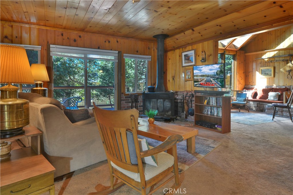 21962 Elliot Road Cedarpines Park, CA 92322 - Photo 17 of 37 Family Room to Living Room