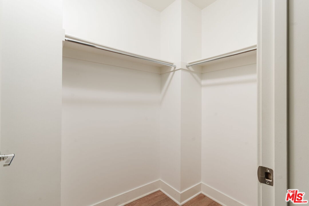 2211 Polyscope Place Los Angeles, CA 90026 - Photo 22 of 36