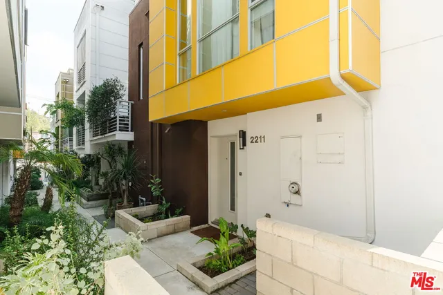 a view of a entryway door of the house
