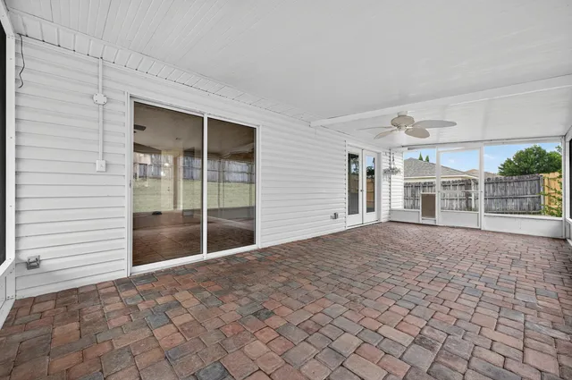 a picture of city view