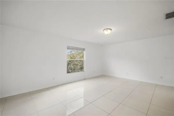$2,800 | 9446 Leatherwood Avenue, Tampa, FL 33647