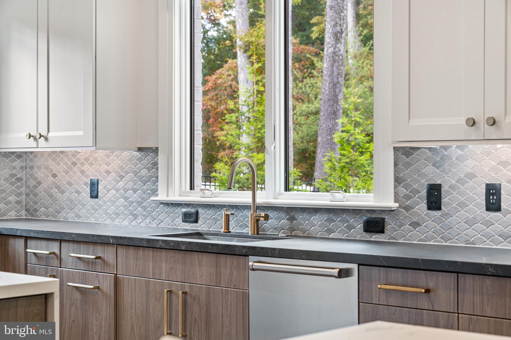 8600 Brook Road McLean, VA 22102 - Photo 24 of 94