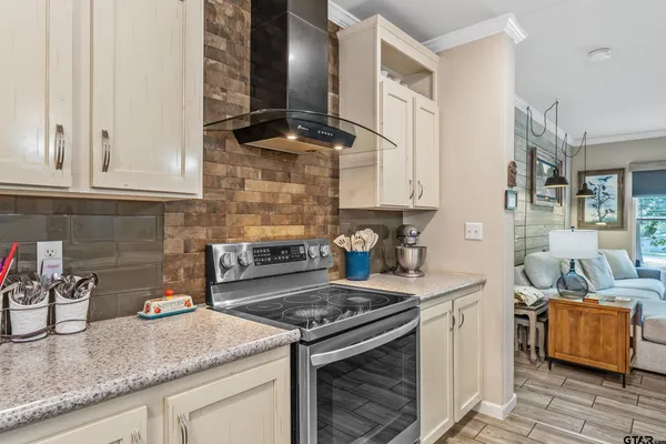 $229,900 | 289 North Lake Drive, Murchison, TX 75778