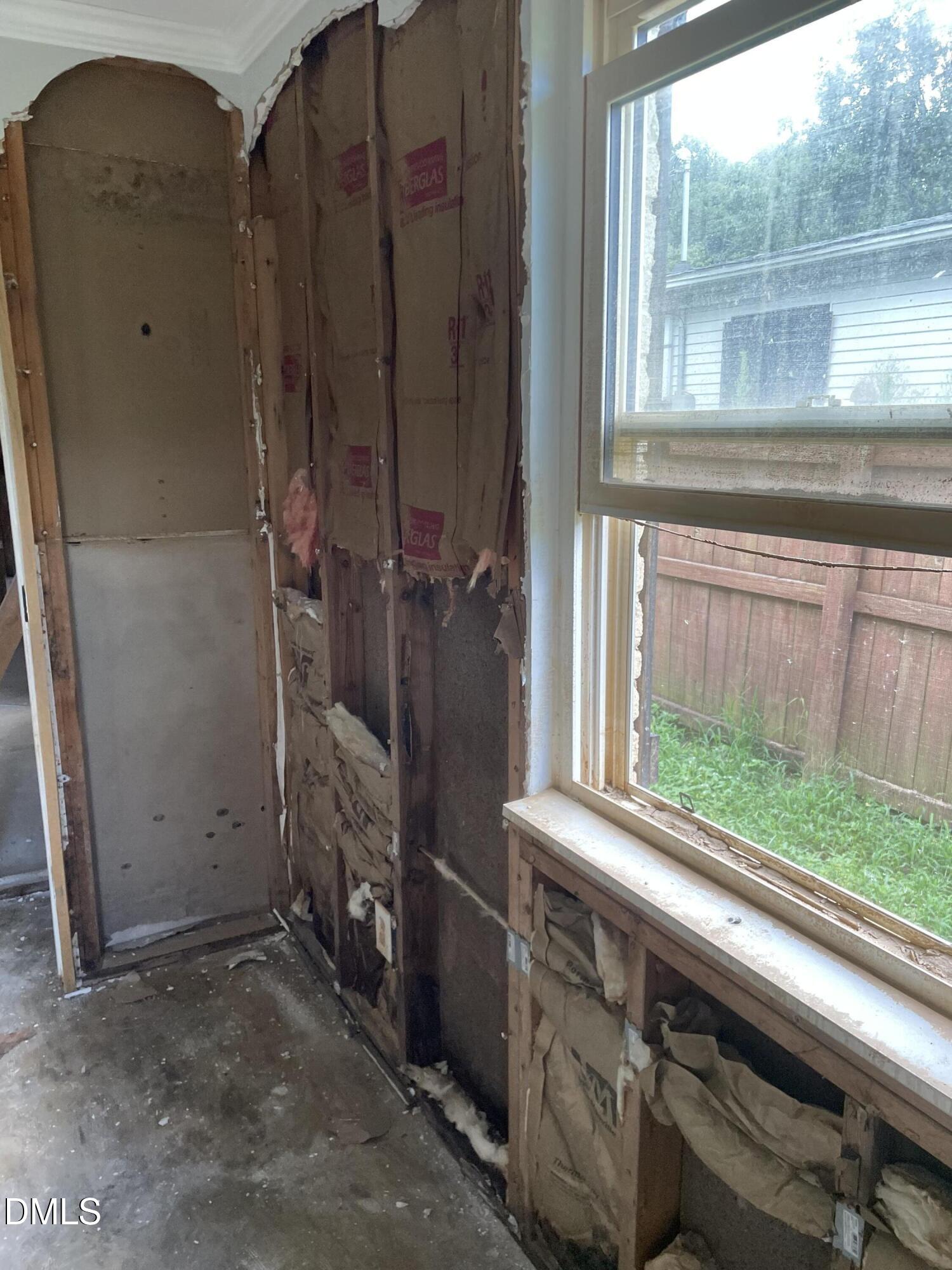 1130-1124 Riverside Drive Charlotte, NC 28214 - Photo 12 of 15 a view of outdoor space