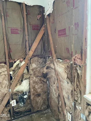 a view of walk in closet