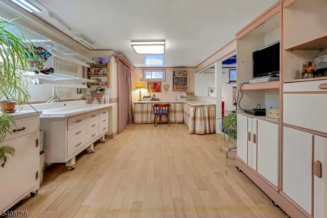 $679,000 | 45 Wells Court, Bloomfield, NJ 07003