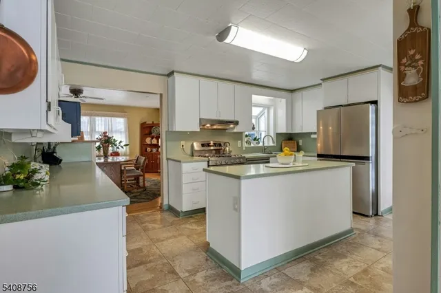 $679,000 | 45 Wells Court, Bloomfield, NJ 07003